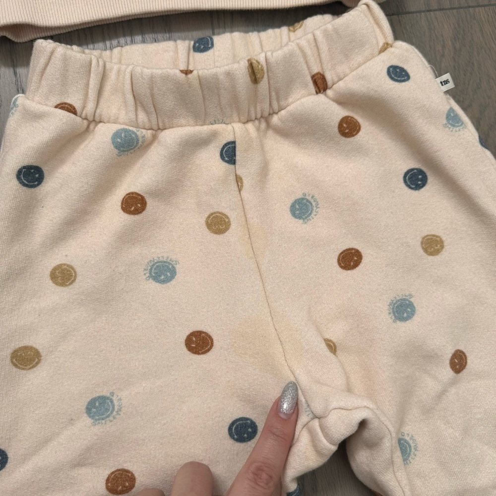 The New Society 4T SmileyWorld Christy Sweatshirt and Jogging Pants SET Neutral - Picture 8 of 11